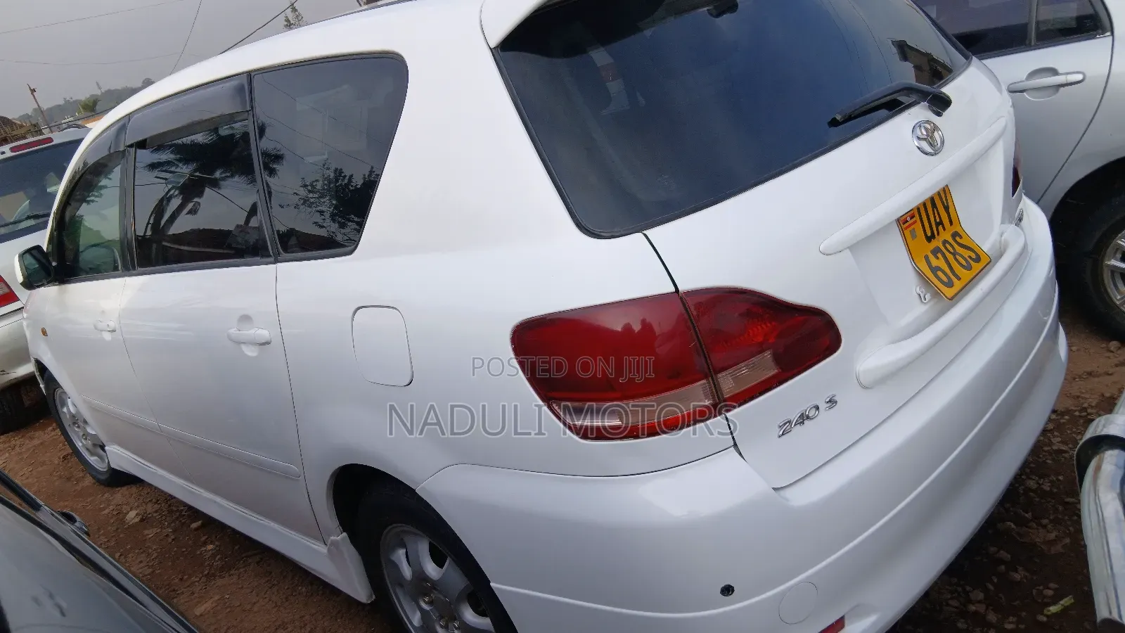 Toyota Ipsum 2004 White