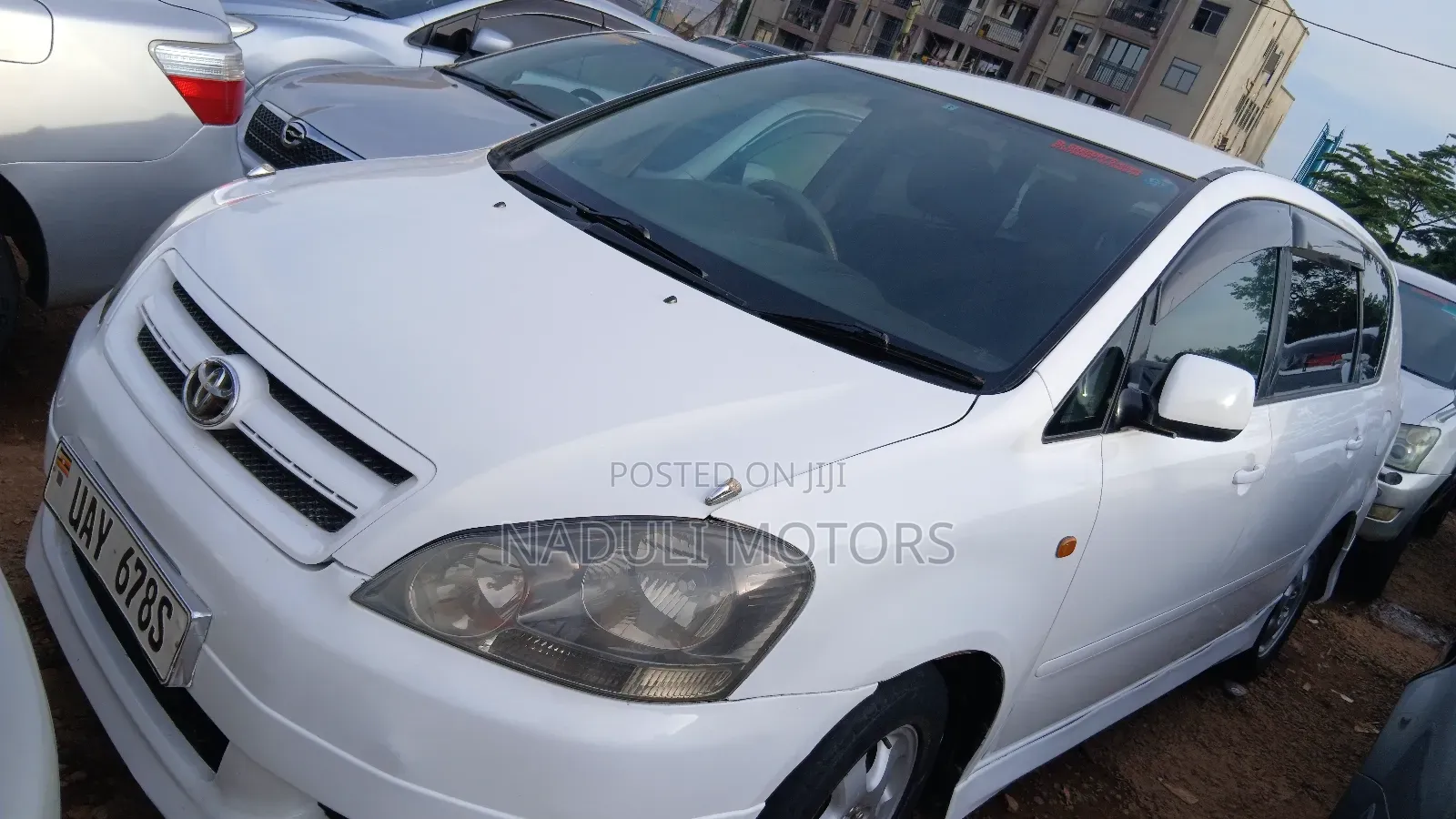 Toyota Ipsum 2004 White