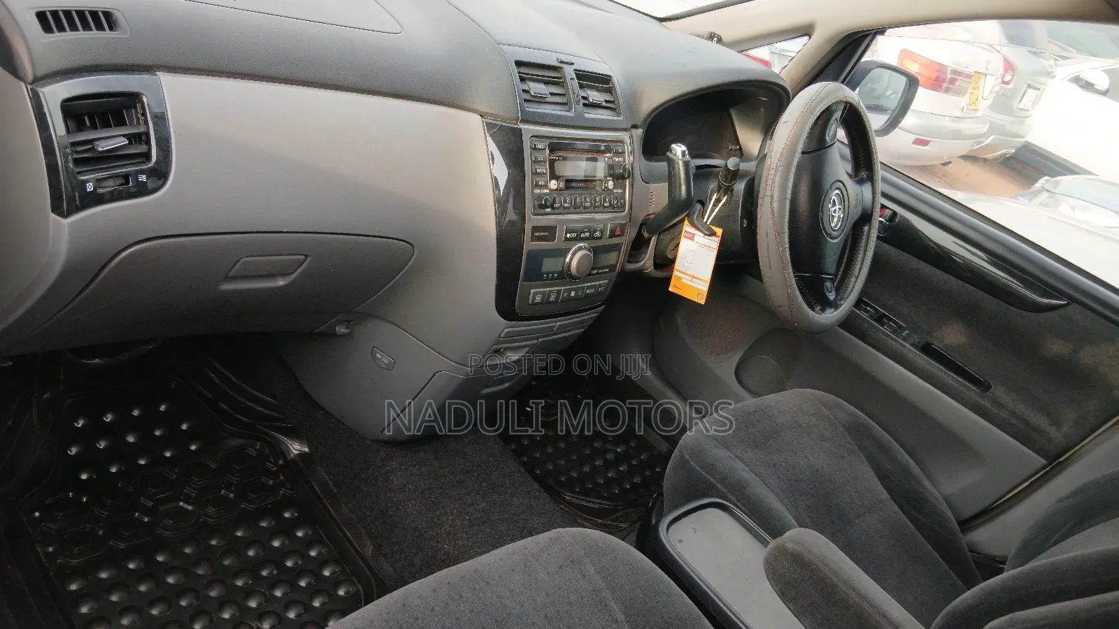 Toyota Ipsum 2004 White