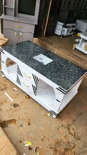 Center Piece Black Mix Available