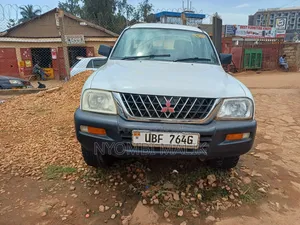 Mitsubishi L200 2003 White