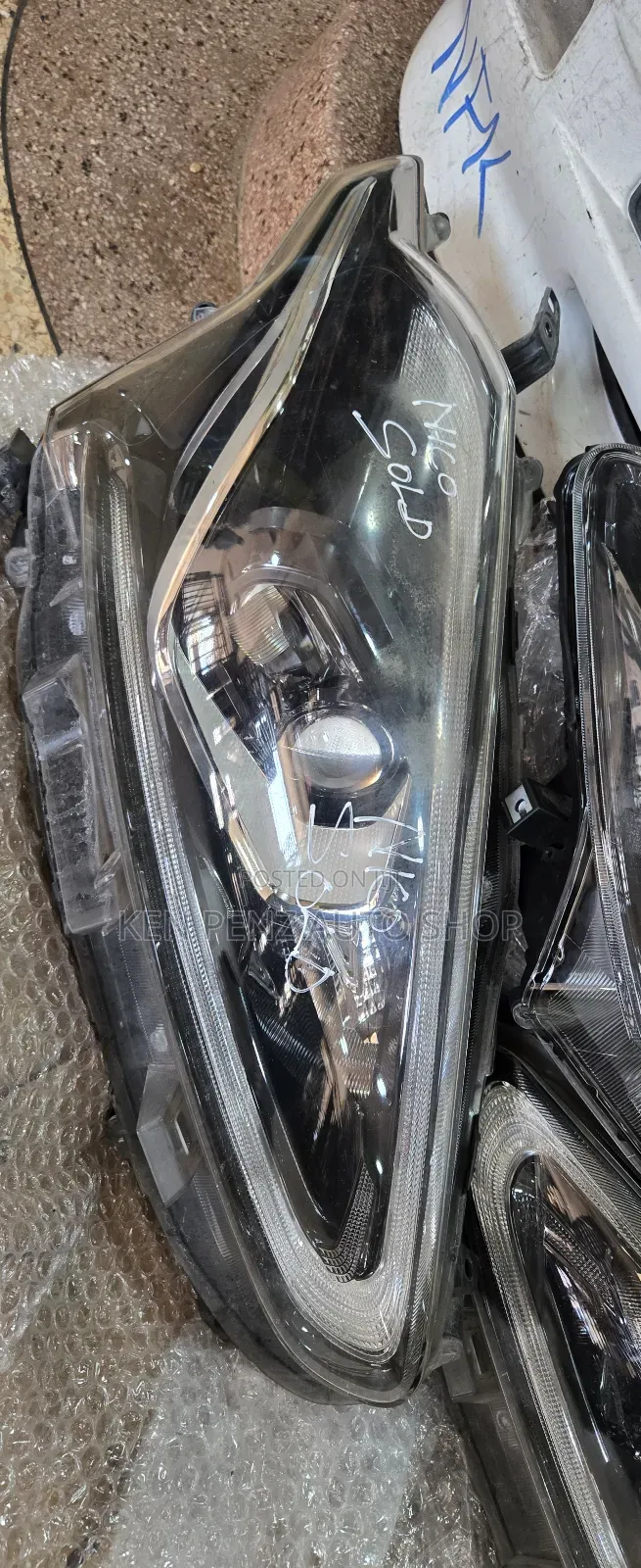 Toyota Sienta 2015 - 2018 Headlamp