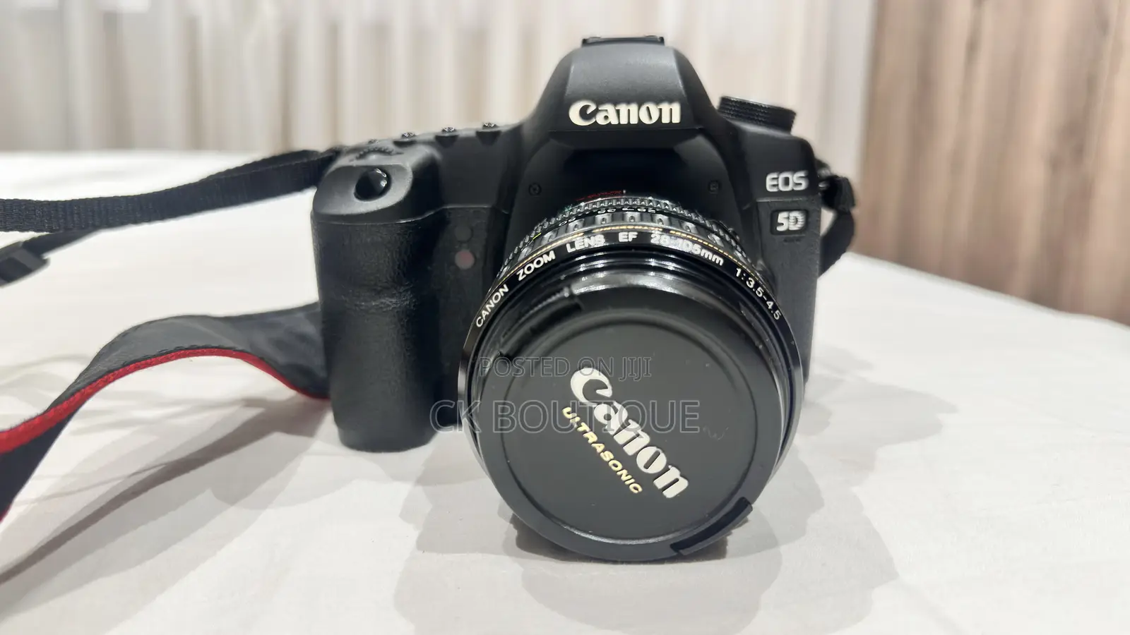 Canon Eos 5d Mark Ii Camera Body . It Comes With 28-105mm