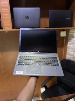 Laptop HP 250 G7 8GB AMD SSD 128GB