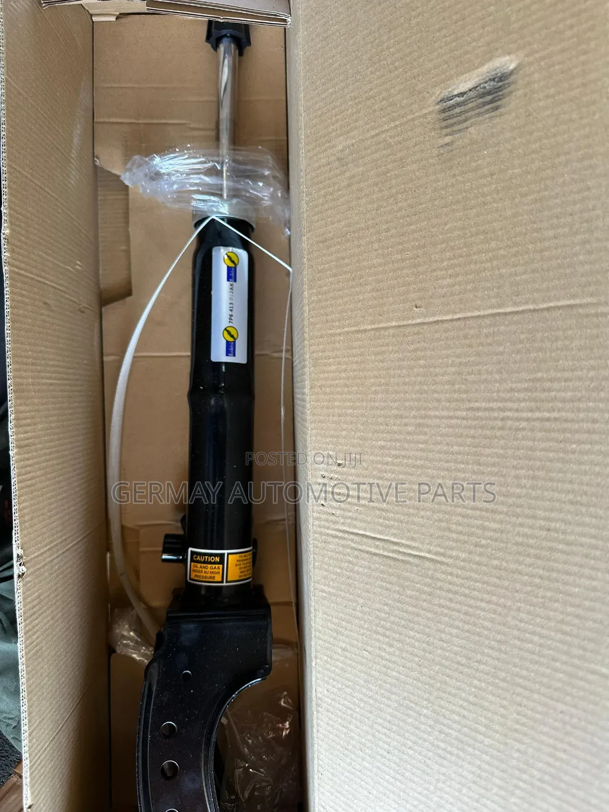 Vw Taureg 2012 Front Shock