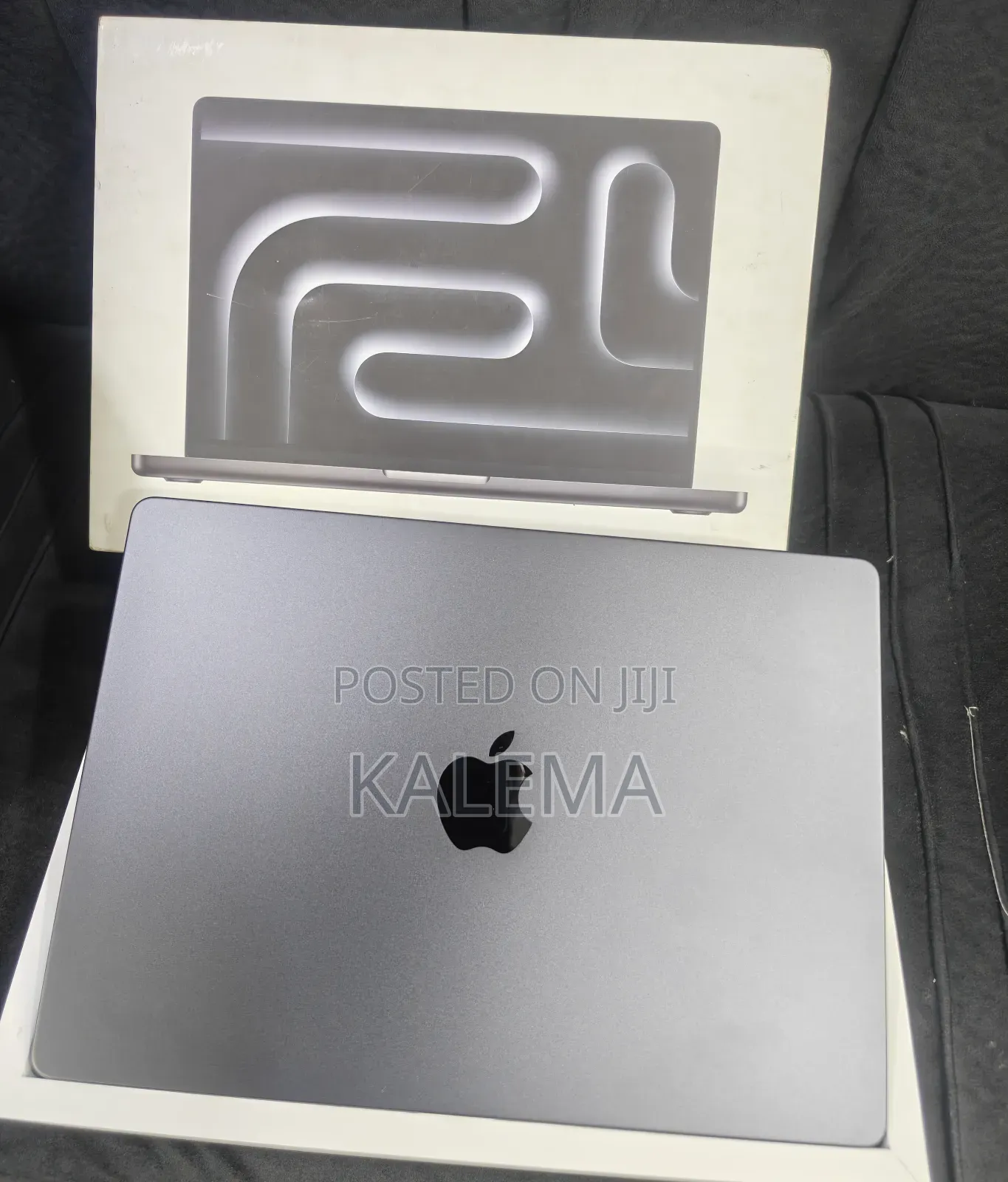 New Laptop Apple Macbook Pro 2025 M5 14-inch 24GB Apple M5 SSD 1T