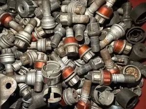 Car Wheel Lug Bolt