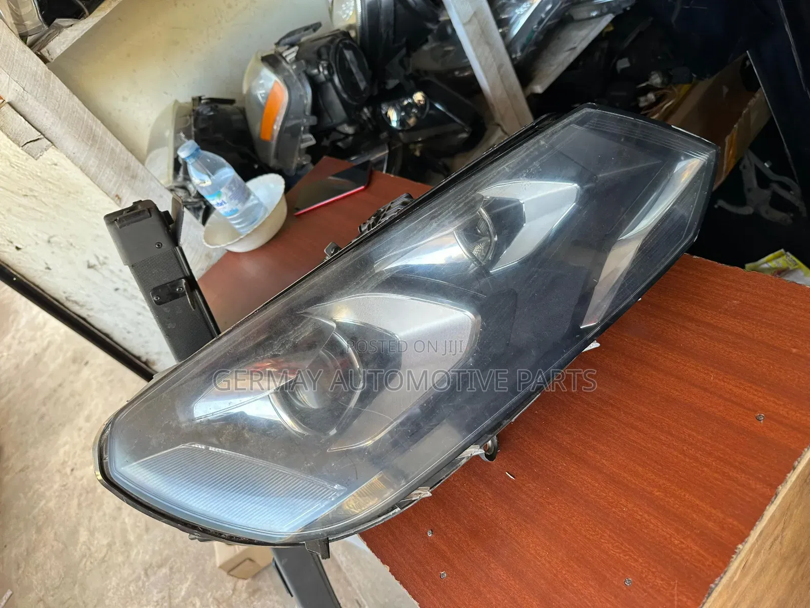 Vw Tuareg Headlight 2012