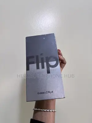 New Samsung Galaxy Z Flip4 256 GB Black