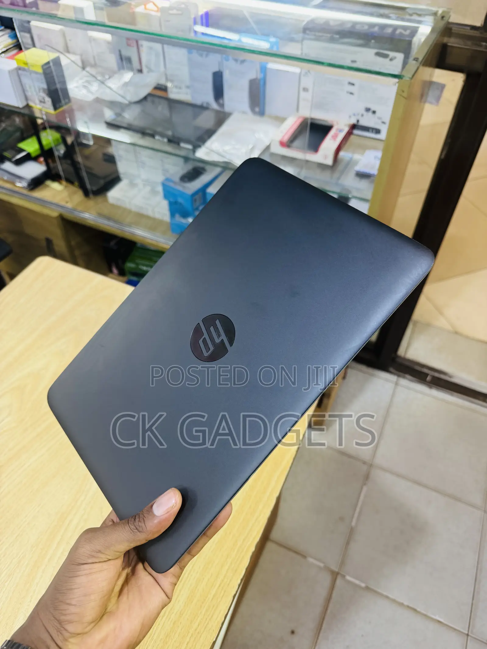 New Laptop HP EliteBook 820 G2 8GB Intel Core I7 HDD+SSD 500GB