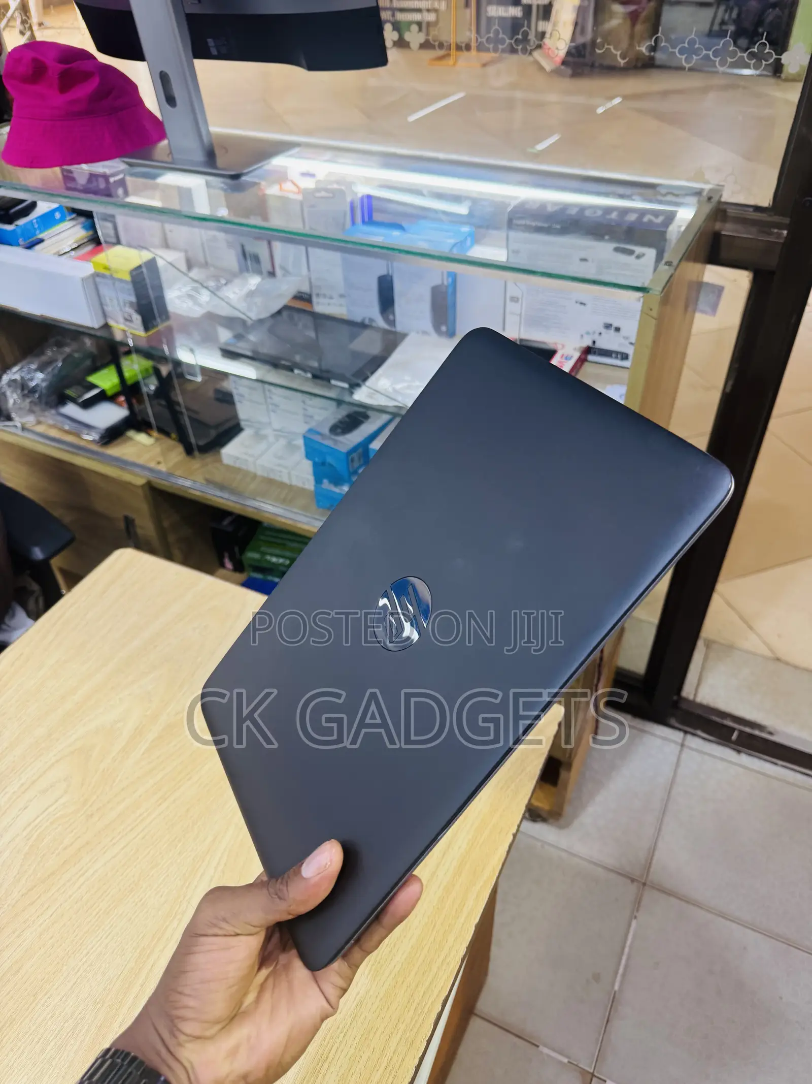 New Laptop HP EliteBook 820 G2 8GB Intel Core I7 HDD+SSD 500GB