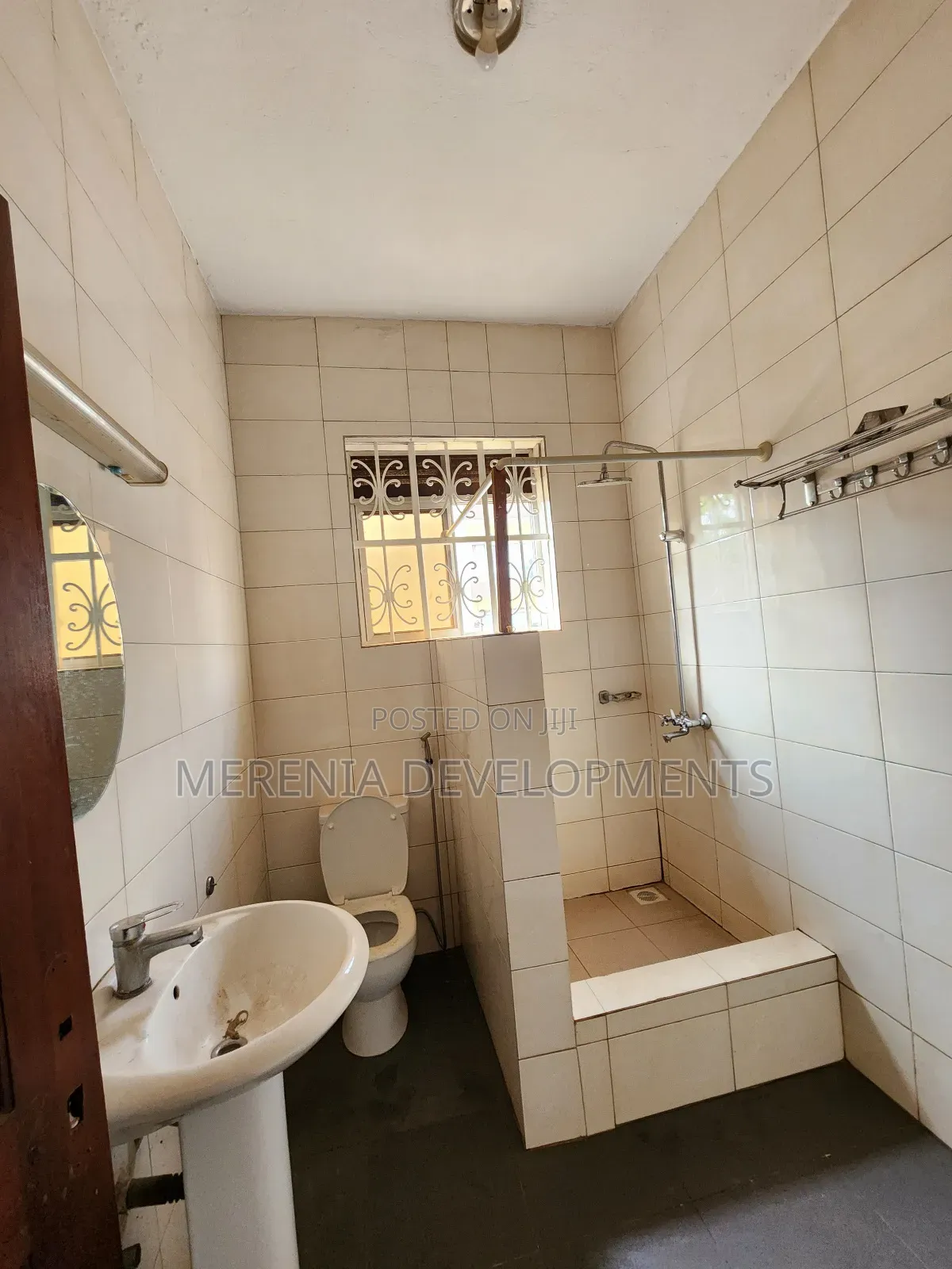 2bdrm Apartment in Muyenga, Makindye for rent