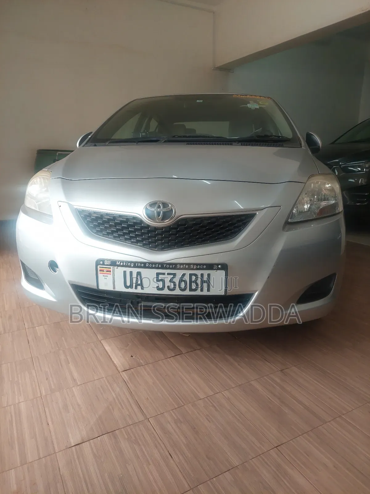 Toyota Belta 2011 Silver