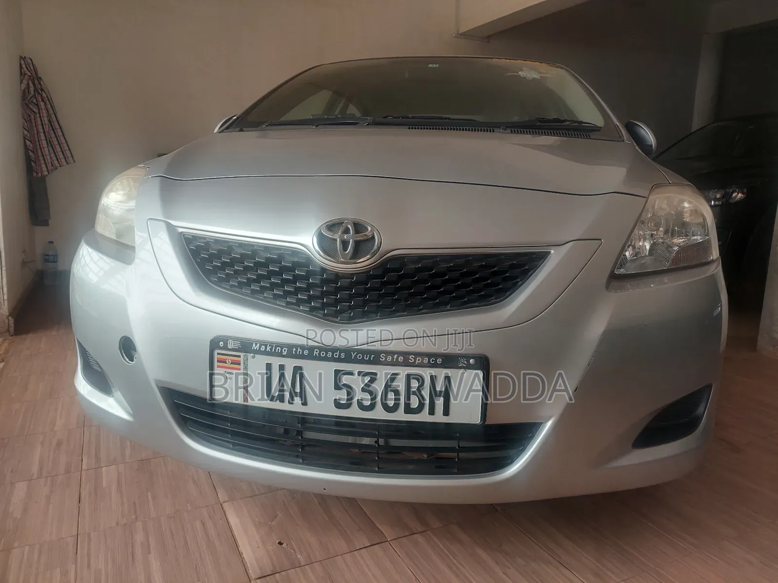 Toyota Belta 2011 Silver