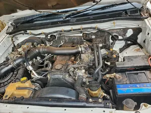 Toyota Hilux 2009 White