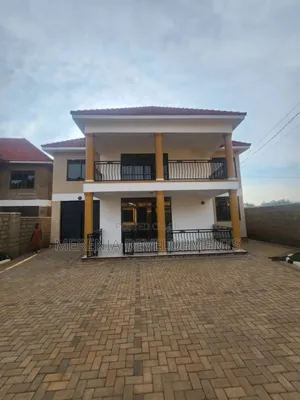 5bdrm House in Bugoloobi, Nakawa for rent