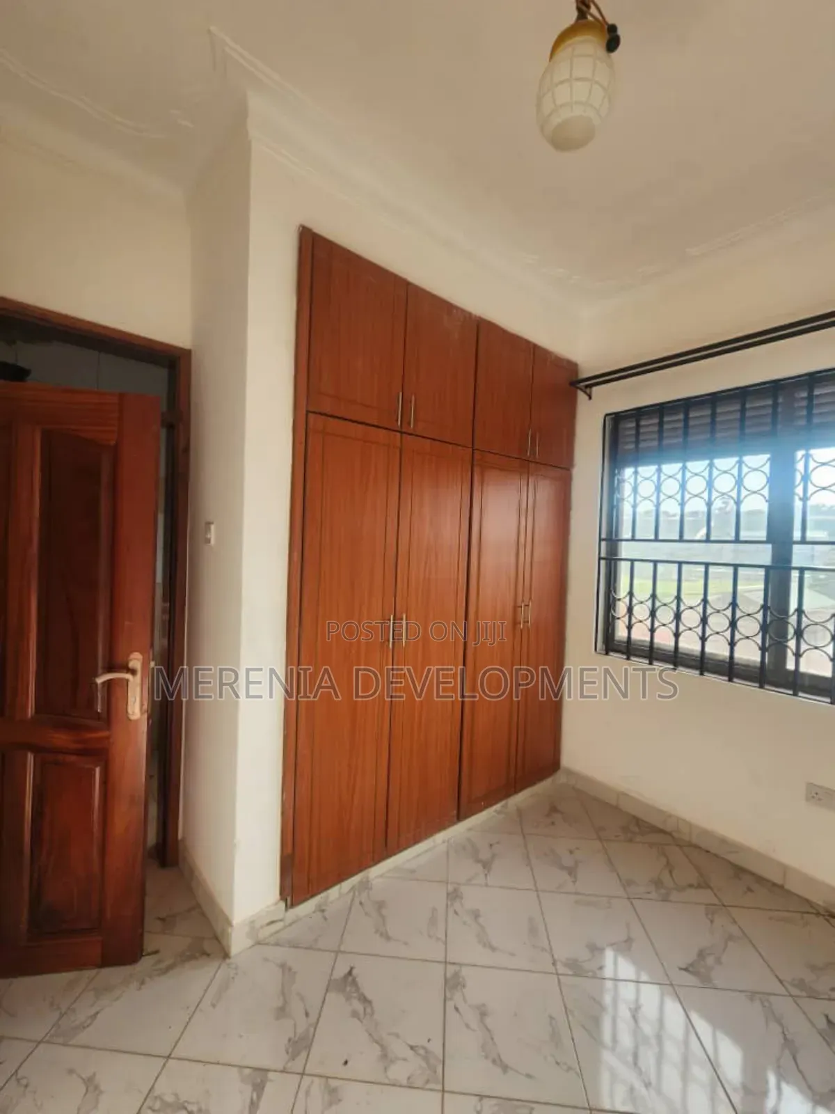 5bdrm House in Bugoloobi, Nakawa for rent