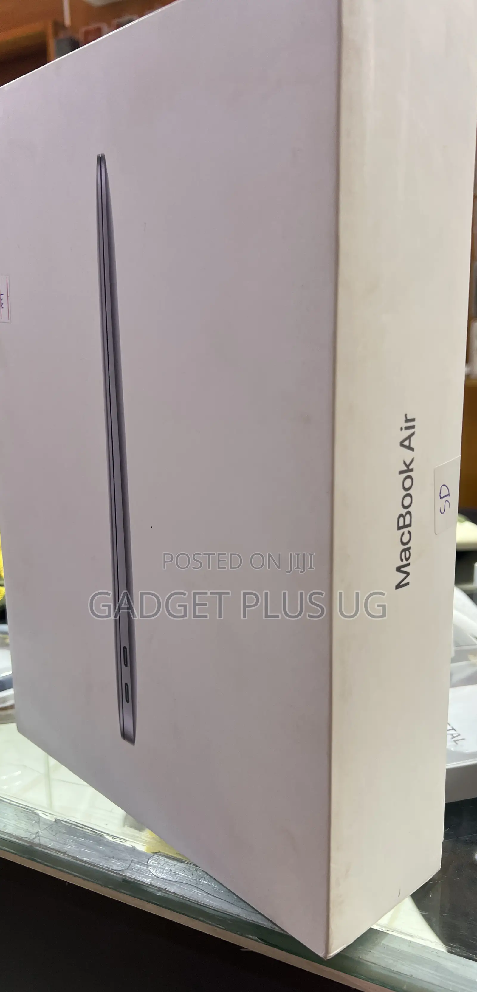 New Laptop Apple MacBook Air 8GB Apple M1 SSD 256GB