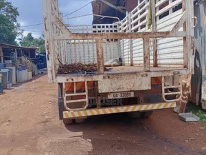 Tata 16.13c 2018 White