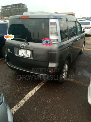 Toyota Sienta 2010 Gray