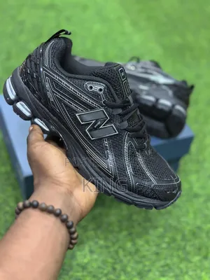 New Balance 1906r Sneaker. Five Colours