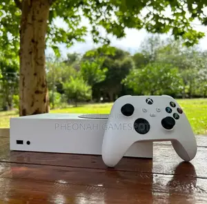 Uk Used Xbox Series S—The "Small but Terrible" Machine. This Console