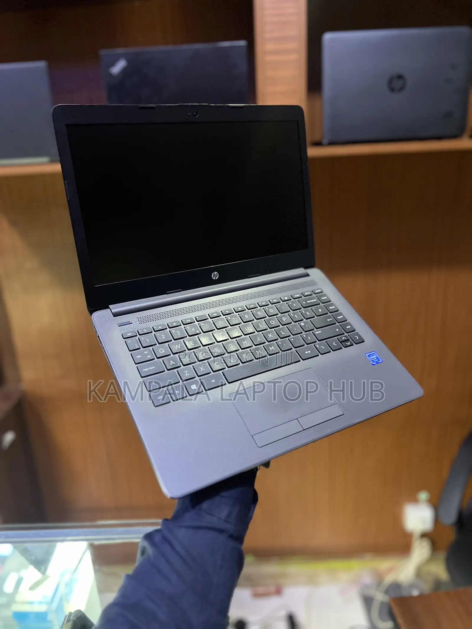 Laptop HP 240 G7 4GB Intel Core I5 SSD 256GB