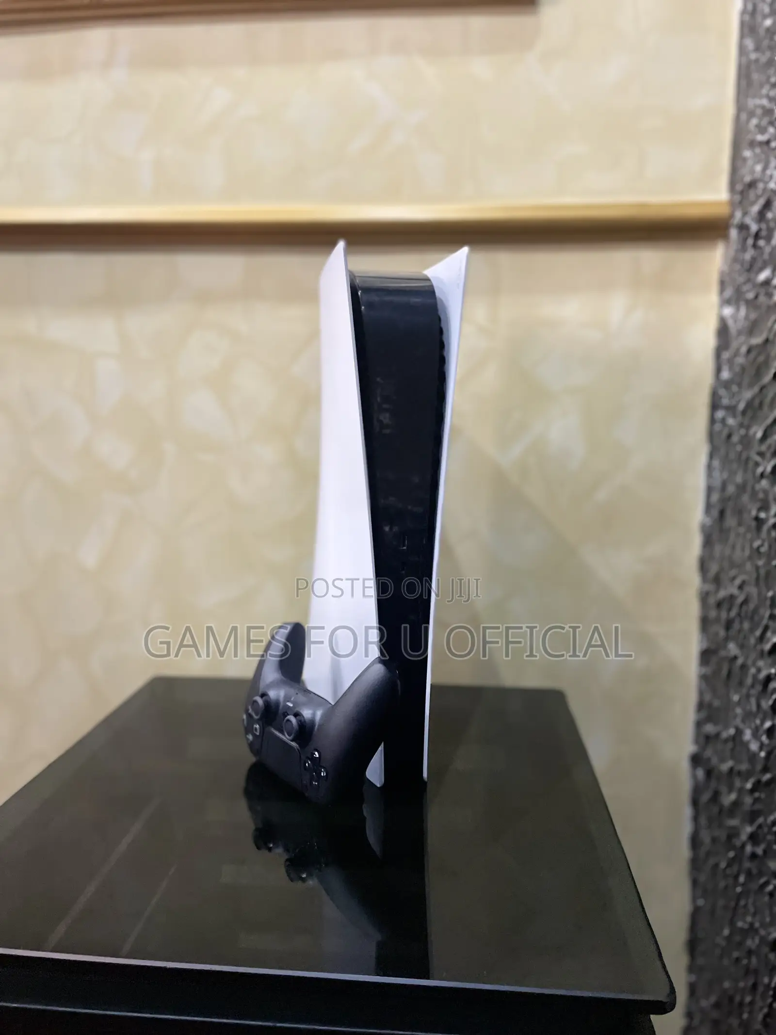 Ps5 Standard Console 1 Black Pad