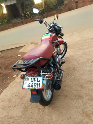 TVS HLX 125 2022 Red
