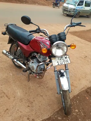 Bajaj Boxer 100 2022 Red