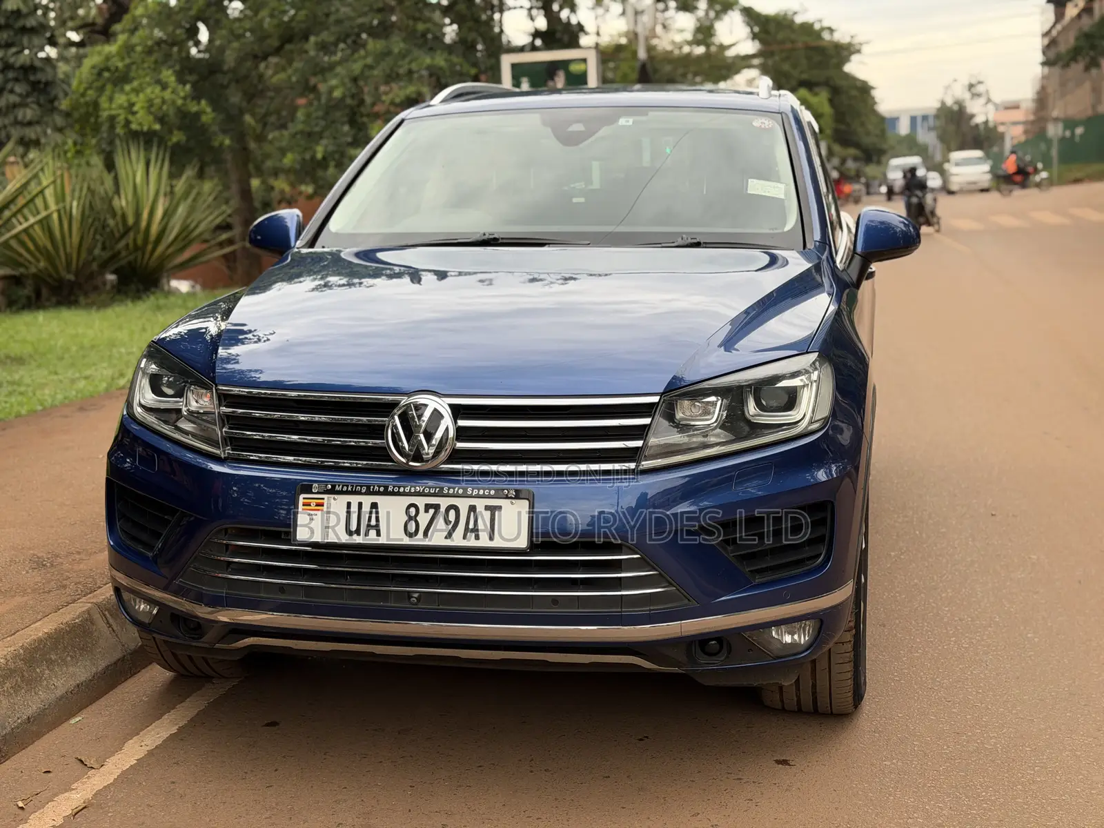 Volkswagen Touareg 2017 Blue