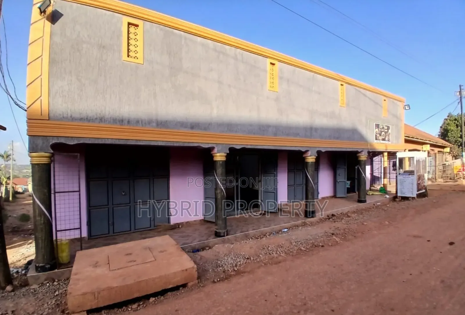 Beautiful/Fancy Shops For Sale In Nansana Along Hoima Road Vv