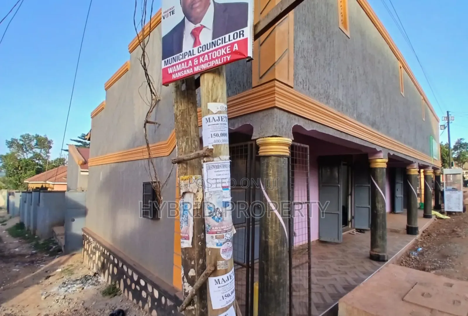 Beautiful/Fancy Shops For Sale In Nansana Along Hoima Road Vv