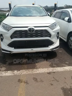 Toyota RAV4 2016 White