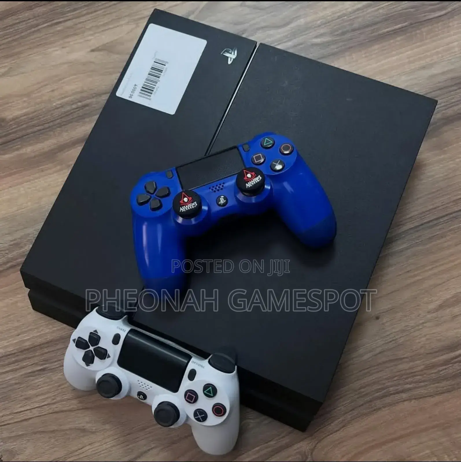 Playstation 4 Standard: 13 Games and 2 Pads. Selling My Joy for Cash.