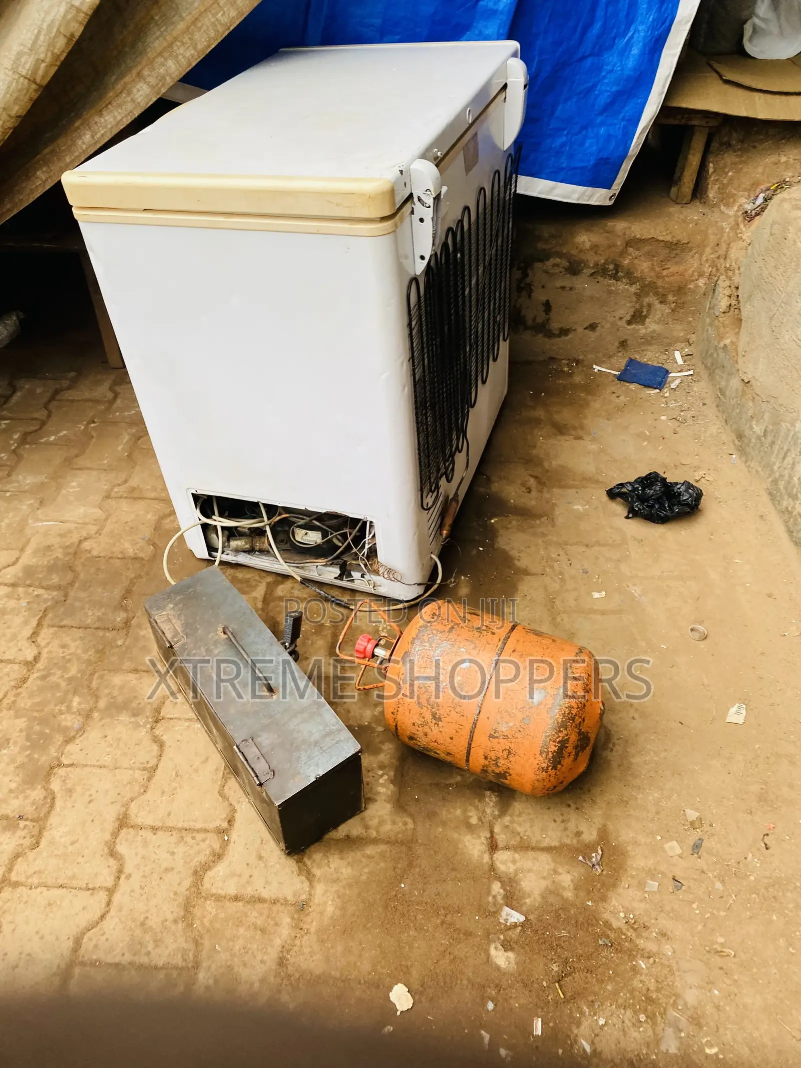 Nonstop Workers /Reparing Fridges-freezers /Kitchen Appliances