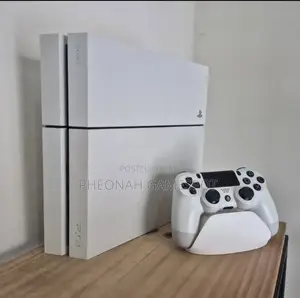 Playstation 4 Slim: 13 Games, 2 Pads.Gta 5,Fc26, Many More Other Games