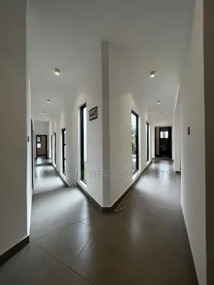 3bdrm Bungalow in Bugoloobi, Nakawa for sale