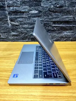 New Laptop Dell Latitude 5440 16GB Intel Core I5 SSD 512GB
