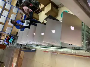 Laptop Apple MacBook Pro 8GB Intel Core I5 SSD 256GB