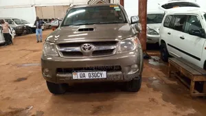 Toyota Hilux 2.5 D-4D Double Cab 4x4 SRX 2007 Gray