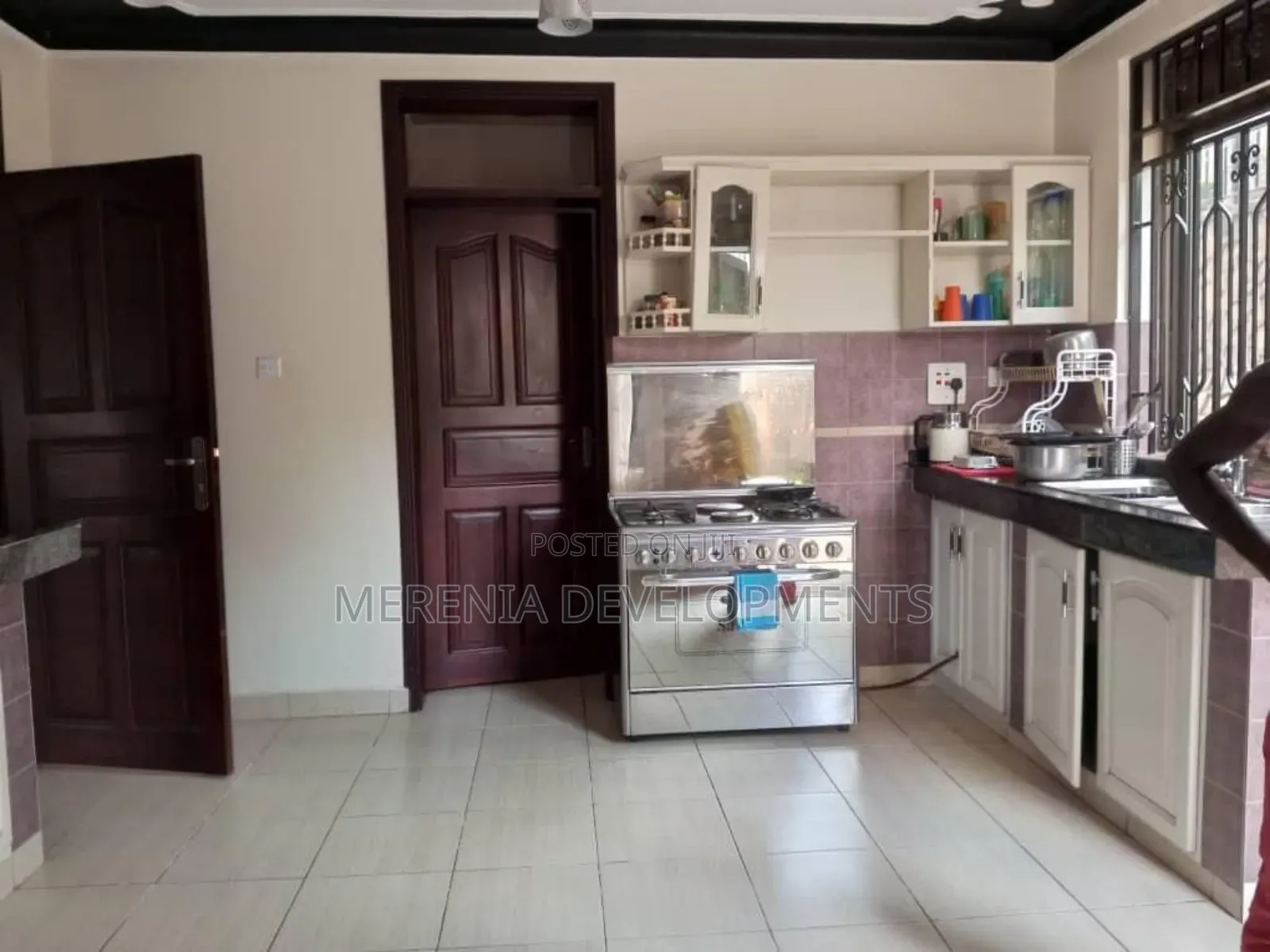 4bdrm House in Seguku, Wakiso / Wakiso for sale