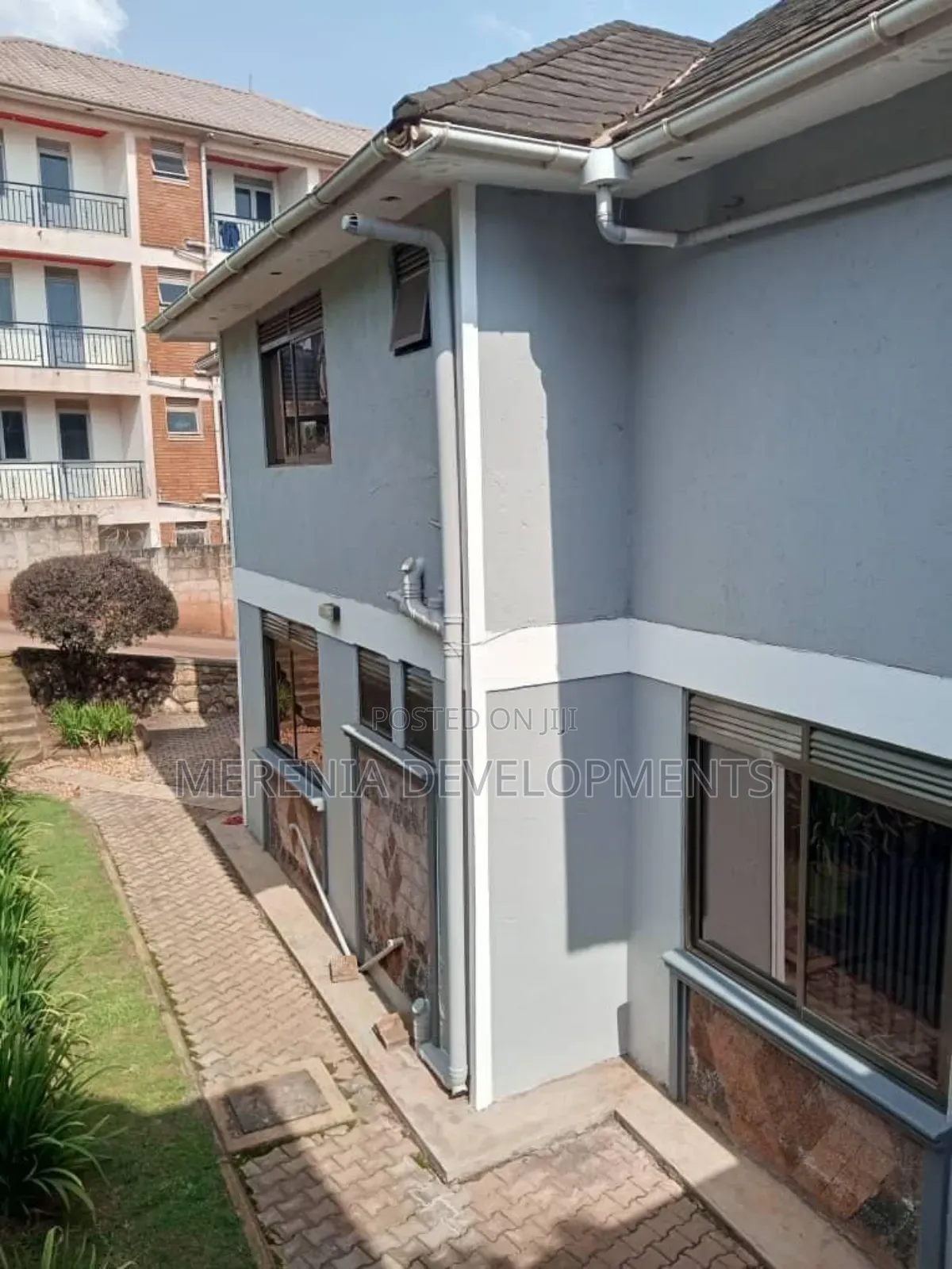 4bdrm House in Seguku, Wakiso / Wakiso for sale