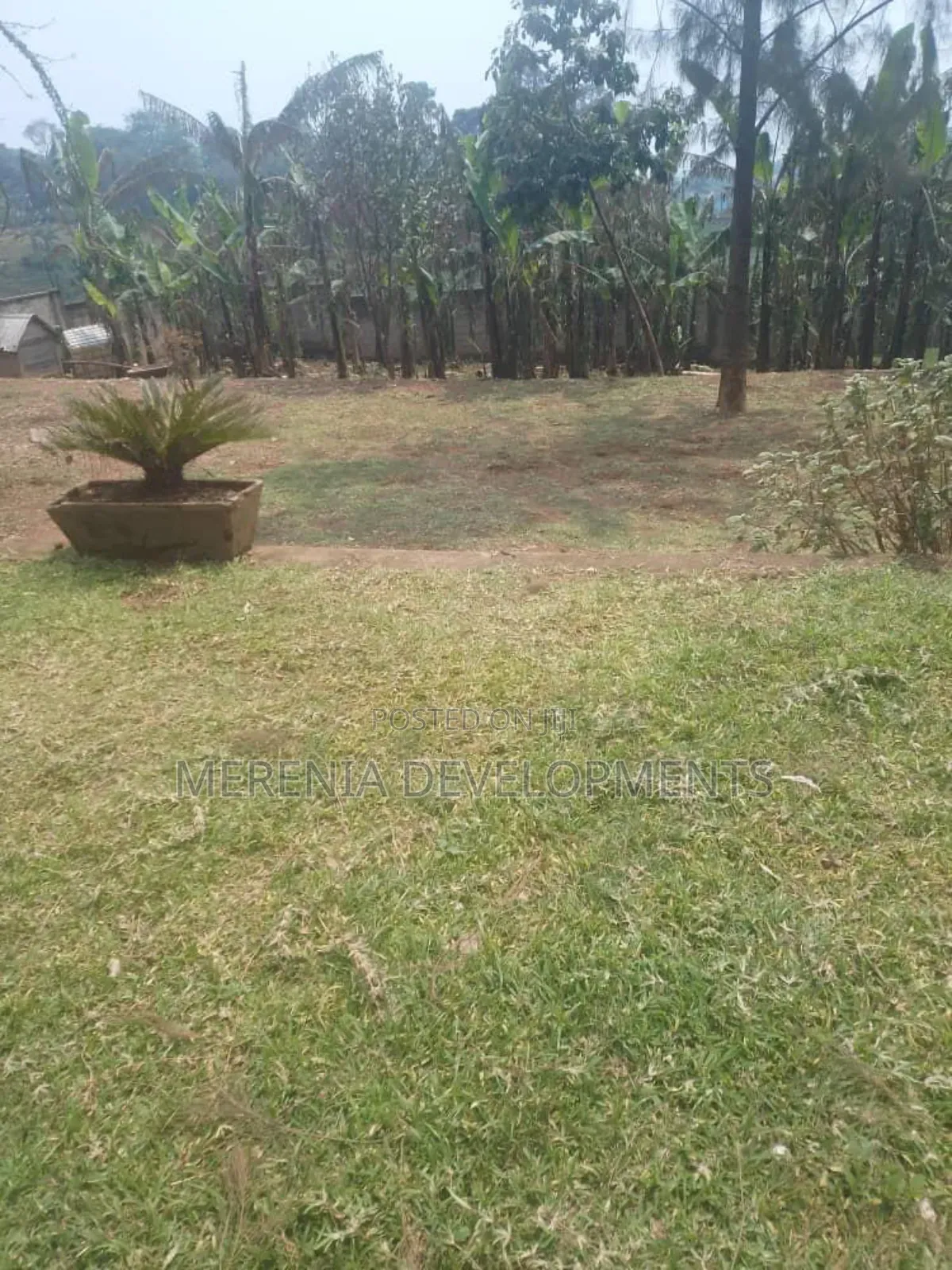 8bdrm House in Komamboga, Kawempe for sale
