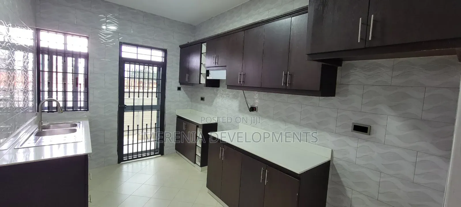 2bdrm Apartment in Muyenga, Makindye for sale