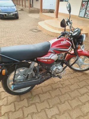 TVS HLX 125 2021 Red