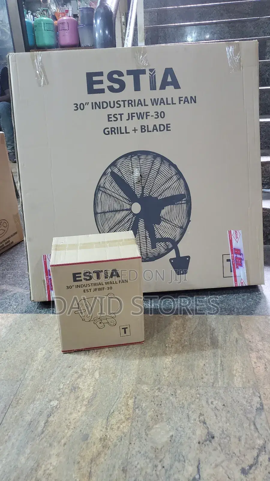 Estia 30′′ Industrial Wall Fan – Heavy-Duty Cooling