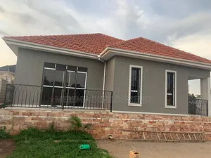 3bdrm House in Kira, Nakawa for sale