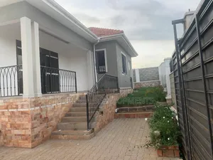 3bdrm House in Kira, Nakawa for sale