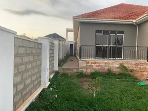 3bdrm House in Kira, Nakawa for sale